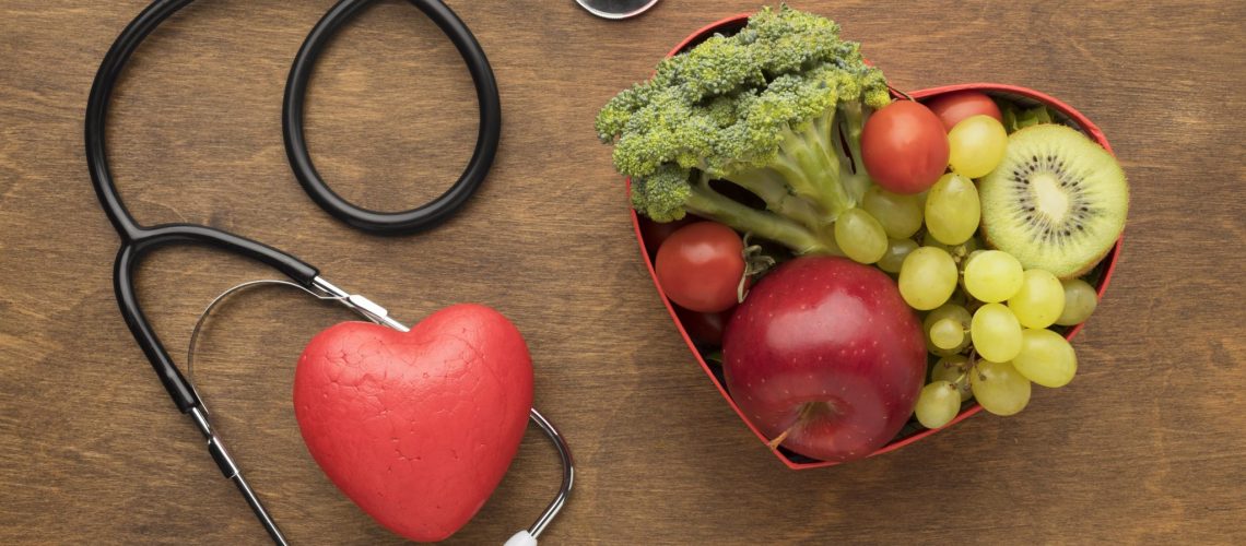 world-heart-day-concept-with-healthy-food (2)